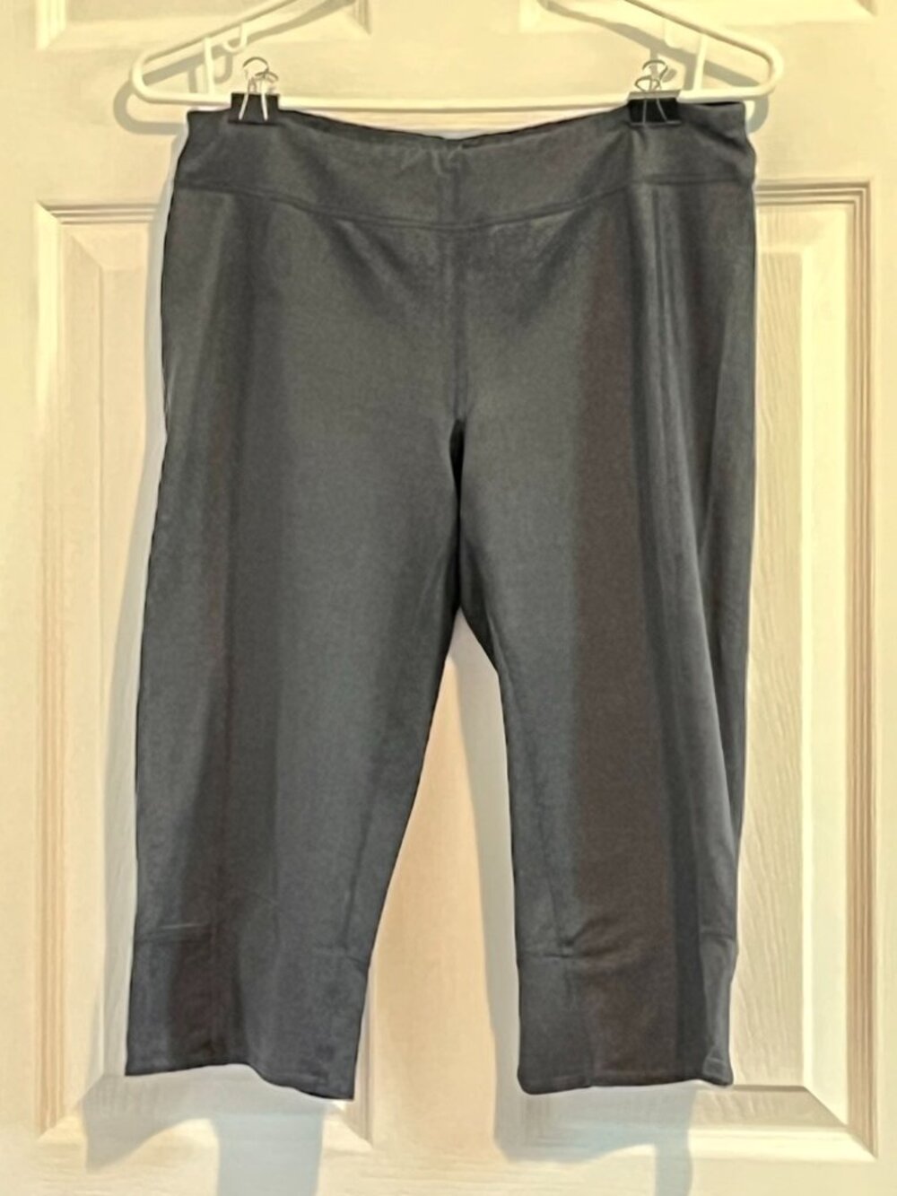 Athletic Works medium jegging capri